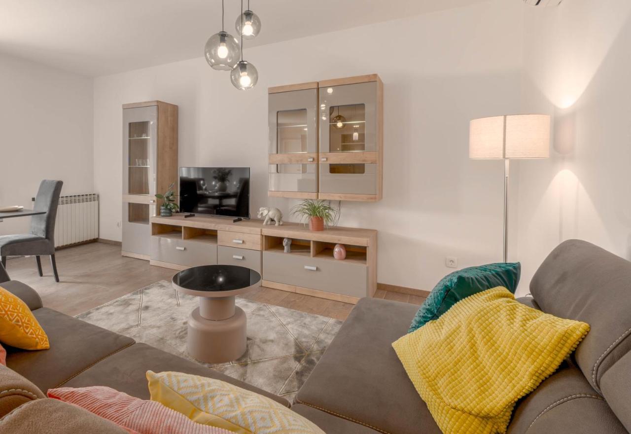 Newly Renovated Holiday Apartment Sirius Πόρετς Εξωτερικό φωτογραφία