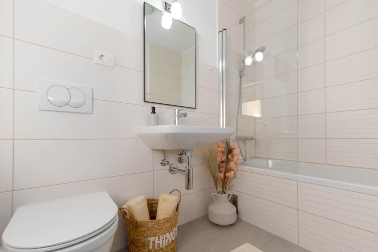 Newly Renovated Holiday Apartment Sirius Πόρετς Εξωτερικό φωτογραφία
