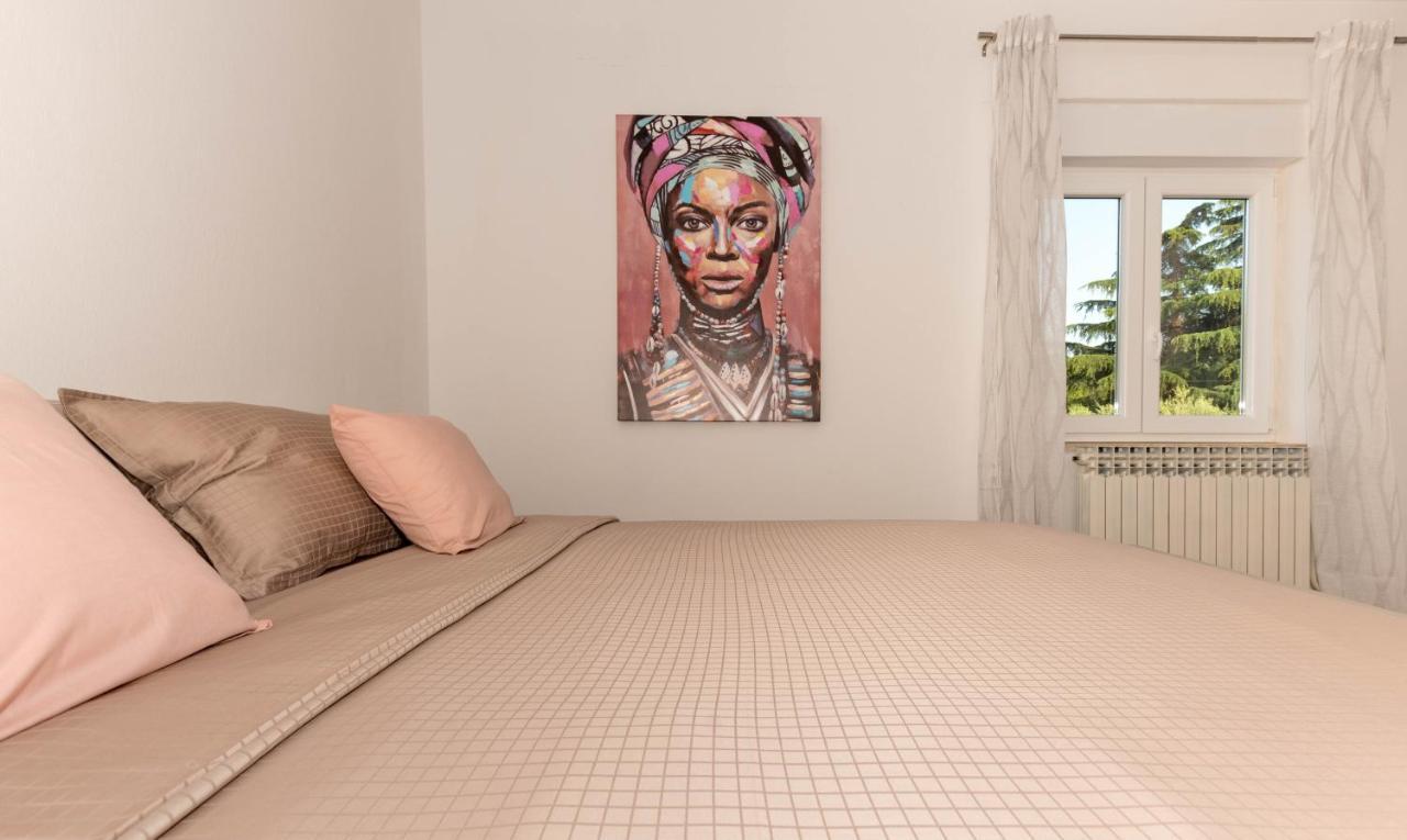 Newly Renovated Holiday Apartment Sirius Πόρετς Εξωτερικό φωτογραφία