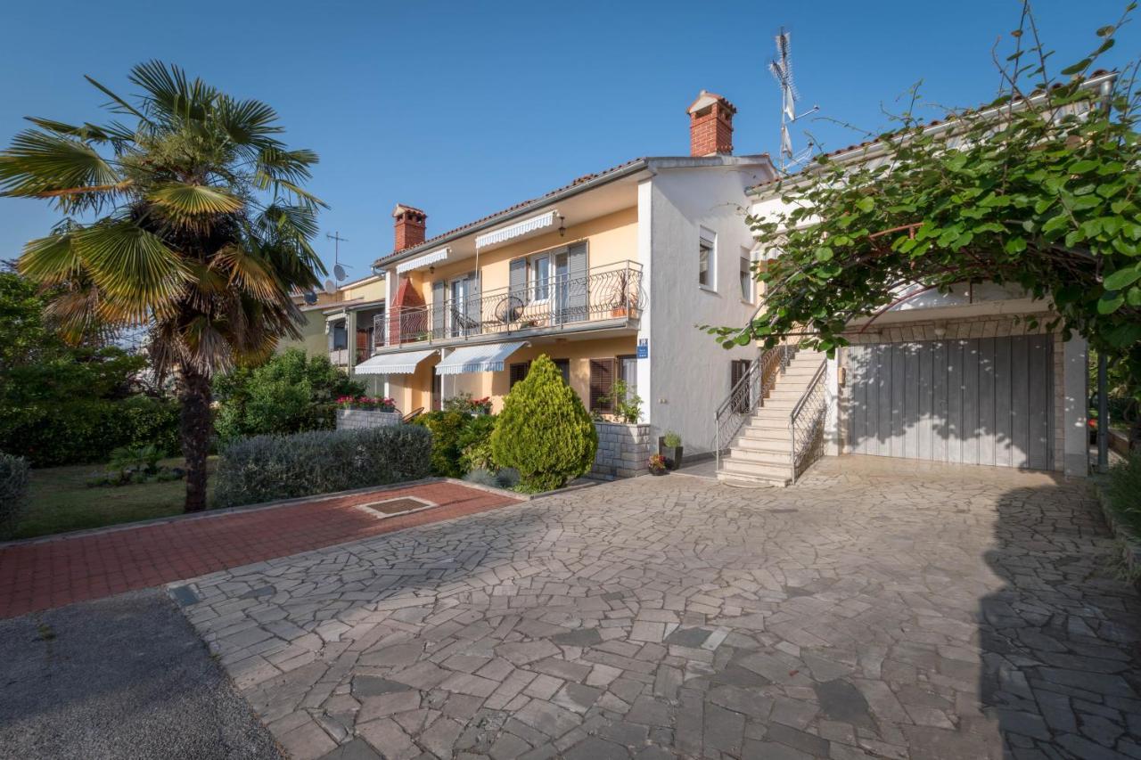 Newly Renovated Holiday Apartment Sirius Πόρετς Εξωτερικό φωτογραφία