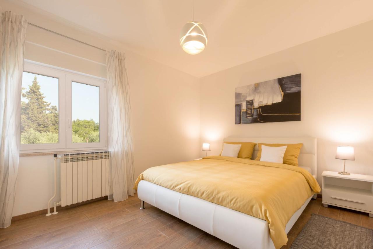 Newly Renovated Holiday Apartment Sirius Πόρετς Εξωτερικό φωτογραφία