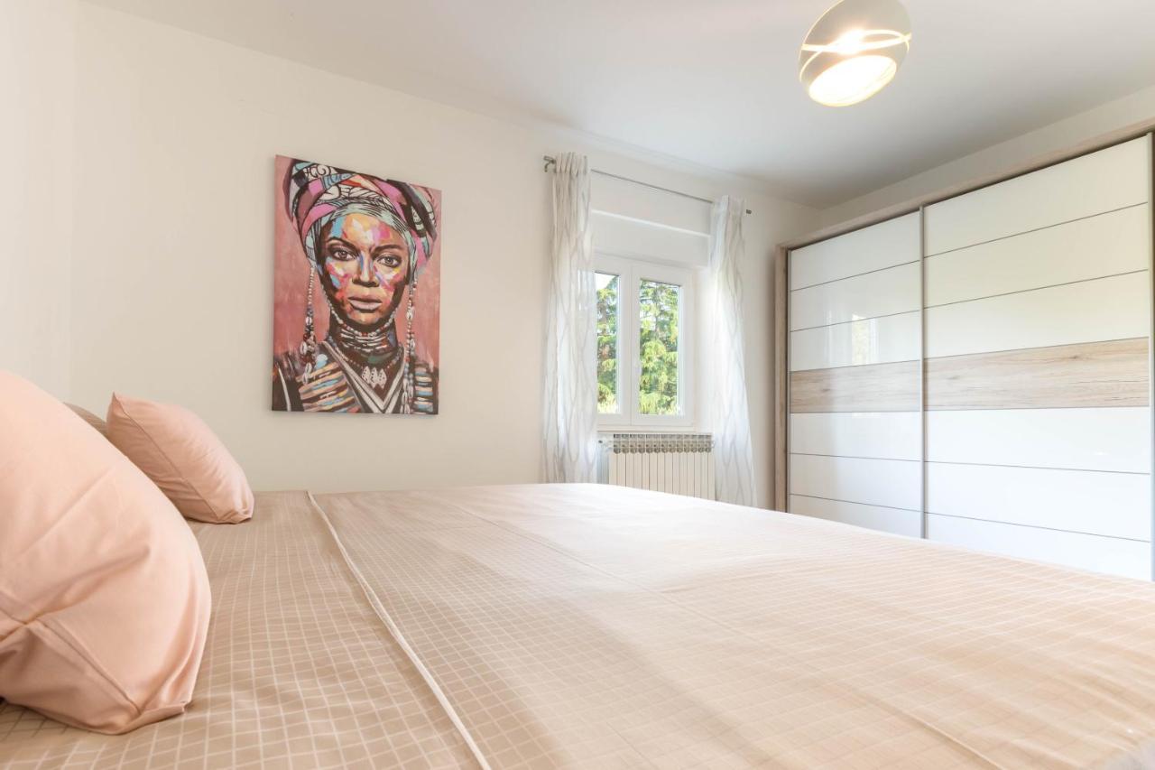 Newly Renovated Holiday Apartment Sirius Πόρετς Εξωτερικό φωτογραφία